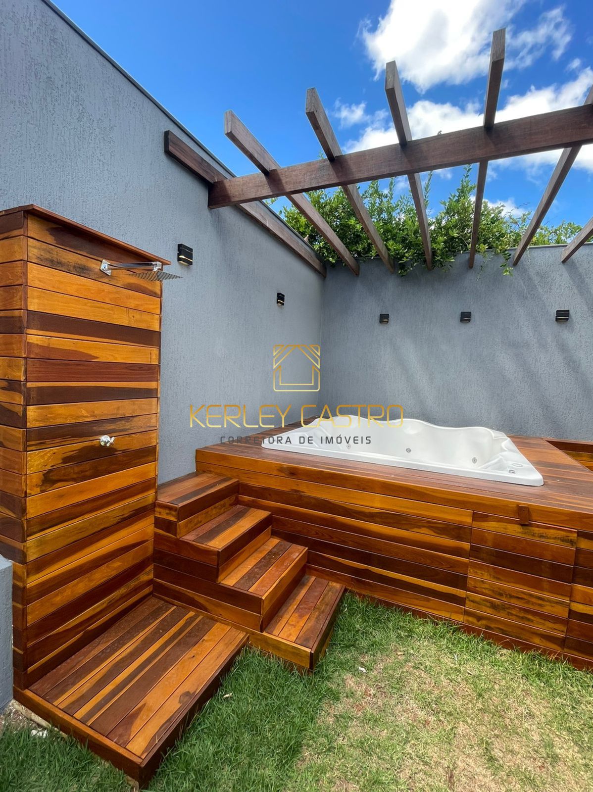 VENDO LINDA CASA  NO SÃO PEDRO